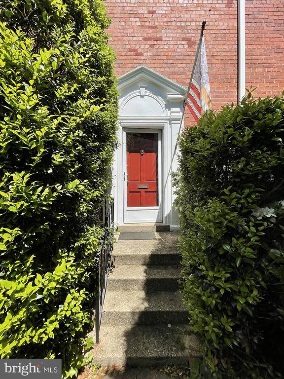 1555 MOUNT EAGLE PL, Alexandria, VA 22302