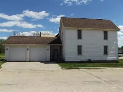 326 W Front St, Muscoda, WI 53573