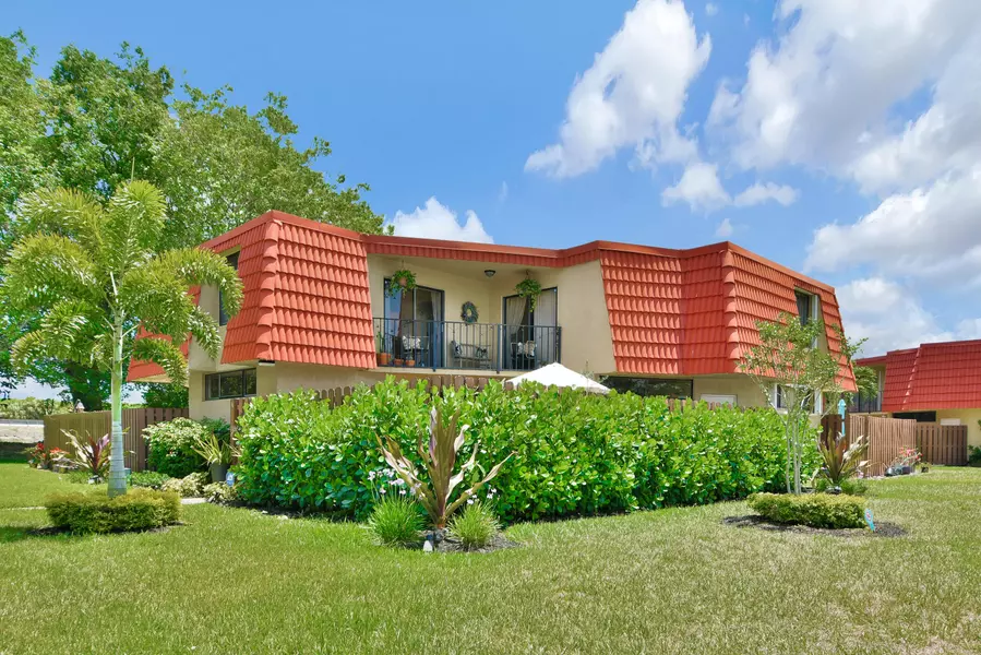 23042 Oxford PL A, Boca Raton, FL 33433