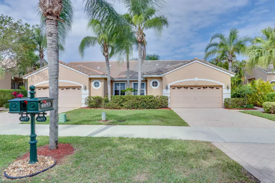 4693 Carlton Golf DR, Wellington, FL 33449