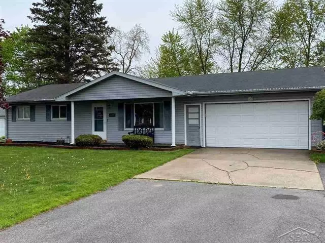 4924 MACKINAW ROAD, Saginaw, MI 48603