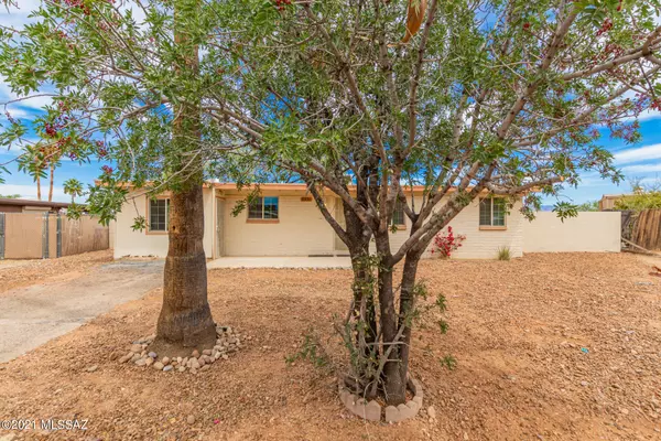 6931 E Mary Drive, Tucson, AZ 85730