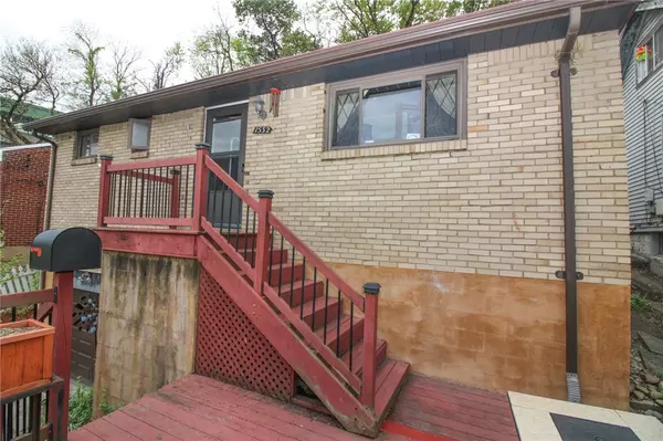 1532 Dagmar Ave, Pittsburgh, PA 15216