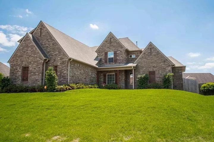 6099 TRAIL CREEK LN, Bartlett, TN 38135