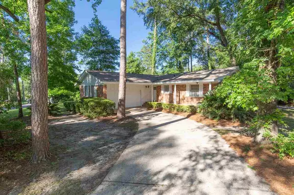 2209 Woodlawn Drive, Tallahassee, FL 32303