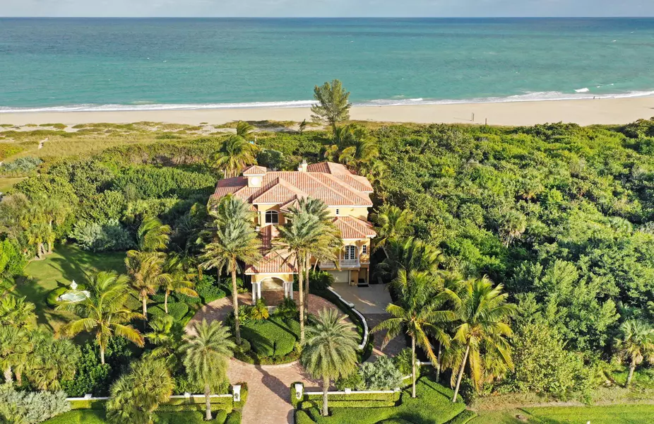 1736 Ocean DR, Vero Beach, FL 32963