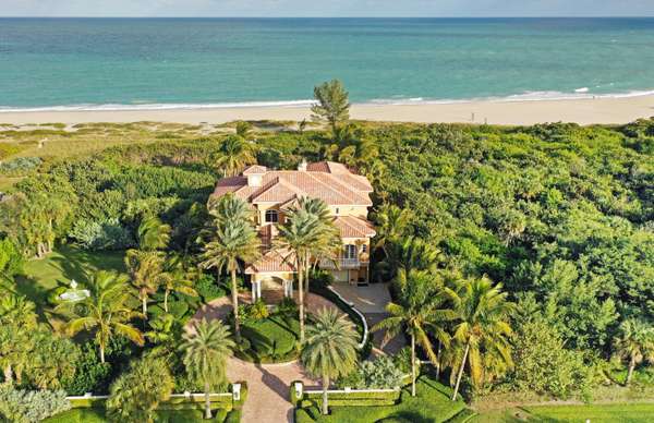 1736 Ocean DR,  Vero Beach,  FL 32963