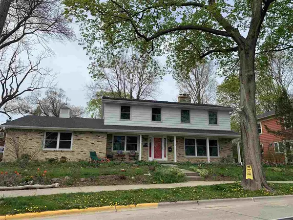 3102 Lakeland Ave, Madison, WI 53704