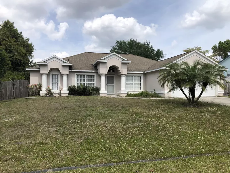 547 SW Ryan AVE, Port Saint Lucie, FL 34953