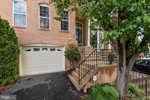 21217 MILLWOOD SQ, Potomac Falls, VA 20165