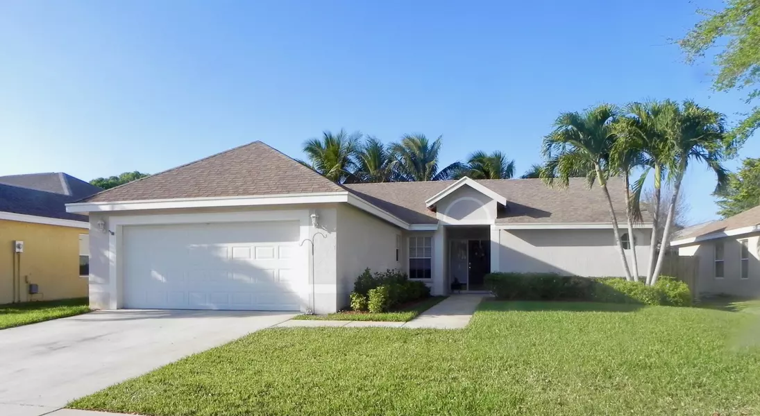 6285 Terra Rosa CIR, Boynton Beach, FL 33437