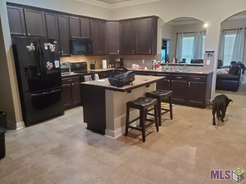 16401 TIMBERSTONE DR, Prairieville, LA 70769