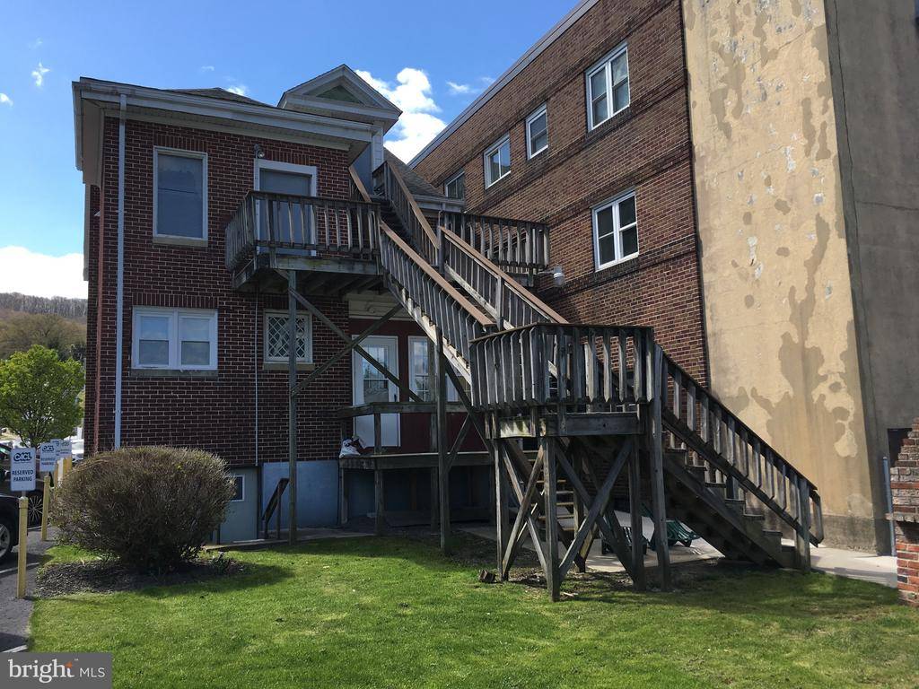Pottsville, PA 17901,1820 W MARKET ST