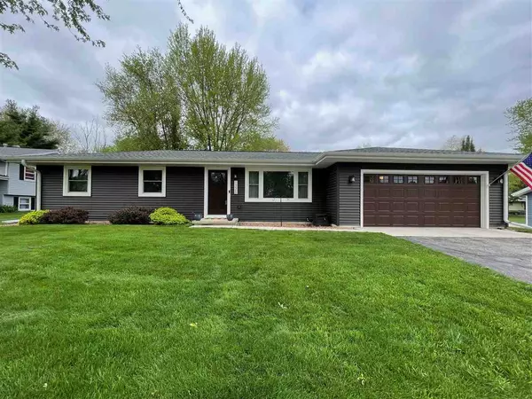 1326 Johnson St, Stoughton, WI 53589