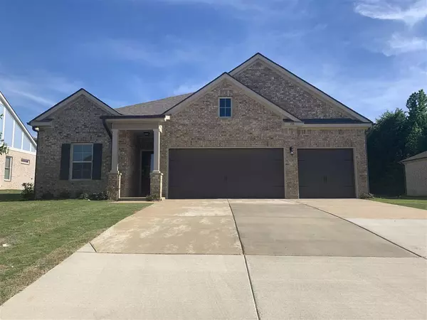 15 LILLY DR, Oakland, TN 38060