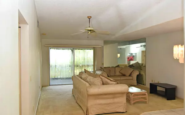 Hobe Sound, FL 33455,8291 SE Croft CIR 10