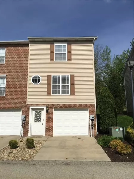 638 Donavin Dr, Jeannette, PA 15644