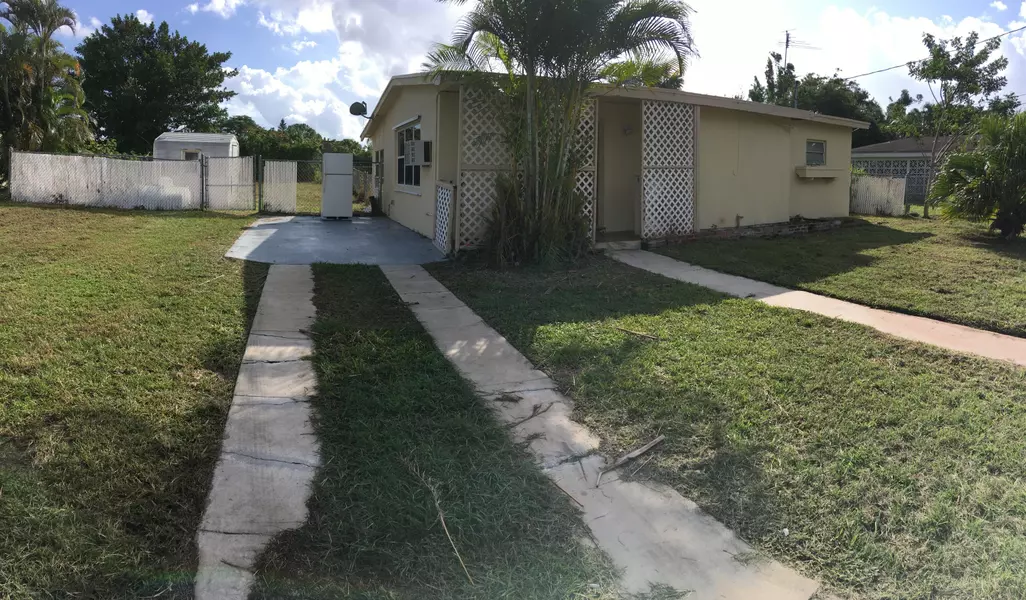 479 SE Sandia AVE, Port Saint Lucie, FL 34983