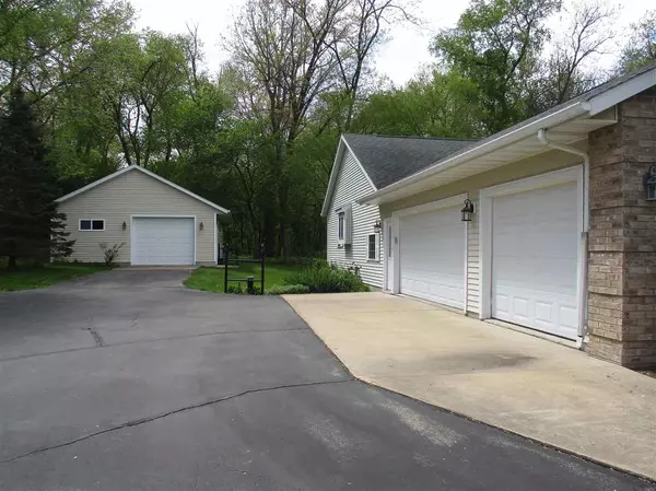 Beaver Dam, WI 53916,W9632 Rose Cir