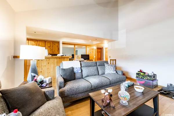 Park City, UT 84098,7035 N 2200 W #3R