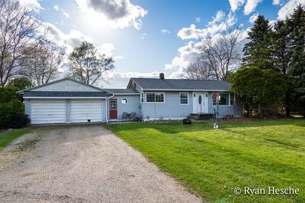 6086 Divine Highway, Portland, MI 48875