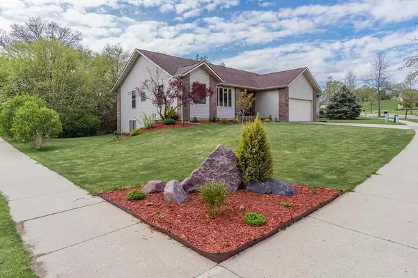 Baraboo, WI 53913,1701 Valley View Dr