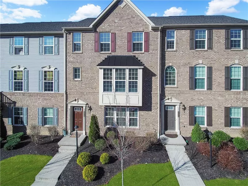 234 Thornapple Lane, Cranberry Township, PA 16066