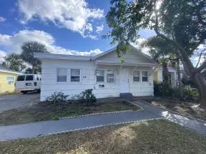 Lake Worth Beach, FL 33460,210 S C ST