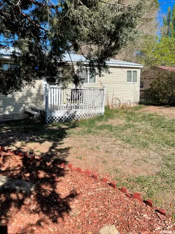 Naples, UT 84078,4238 S 1500 E