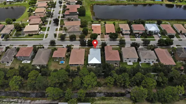 Port Saint Lucie, FL 34953,1948 SW Jamesport DR