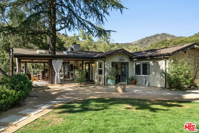 20911 Canyon Trl, Topanga, CA 90290