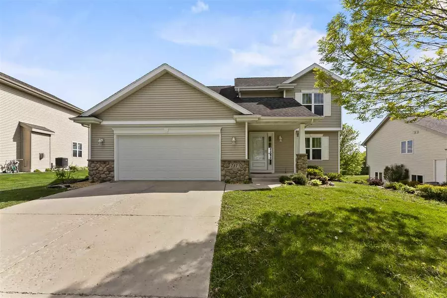 717 Fairview Terr, Verona, WI 53593