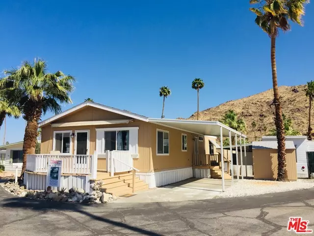 99 Santa Paula St, Palm Springs, CA 92264