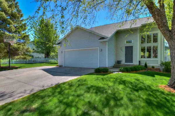 524 Viking View Dr, Reedsburg, WI 53959