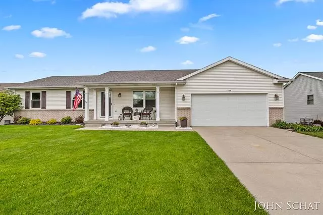 Jenison, MI 49428,7255 Pine Aire Court