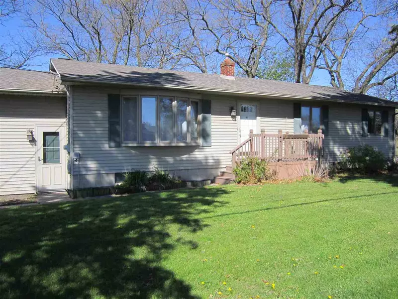 2314 S Huron, Kawkawlin, MI 48631