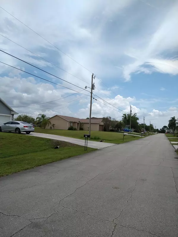 Port Saint Lucie, FL 34987,2060 SW Imperial ST