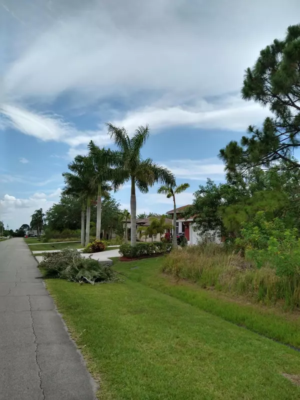 Port Saint Lucie, FL 34987,2060 SW Imperial ST