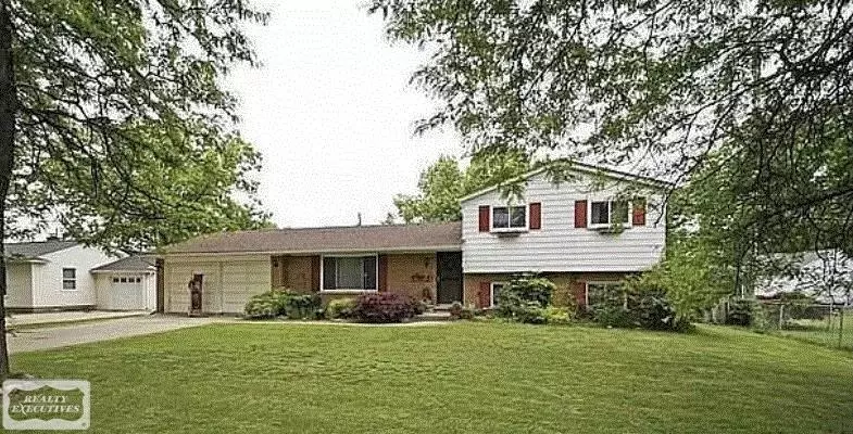 7100 Dur Moll, Shelby Twp, MI 48317