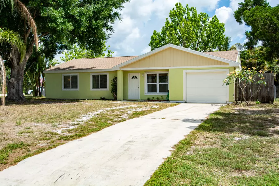 391 SW Homeland RD, Port Saint Lucie, FL 34953