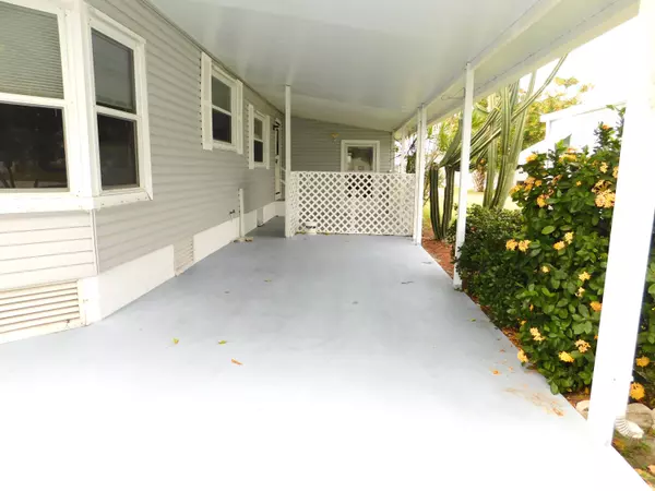 Fort Pierce, FL 34982,485 Hemingway TER 4