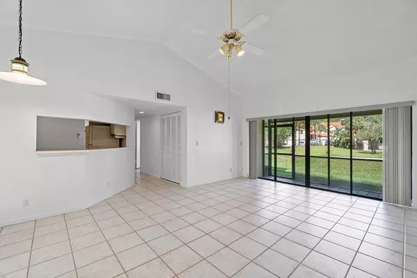 Boynton Beach, FL 33426,18 Via De Casas Sur 102