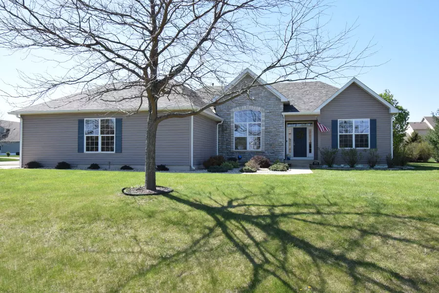 473 Ashley Dr, Williams Bay, WI 53191