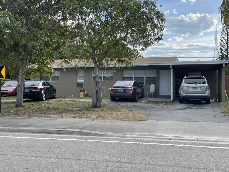 1633 N Seacrest BLVD, Boynton Beach, FL 33435