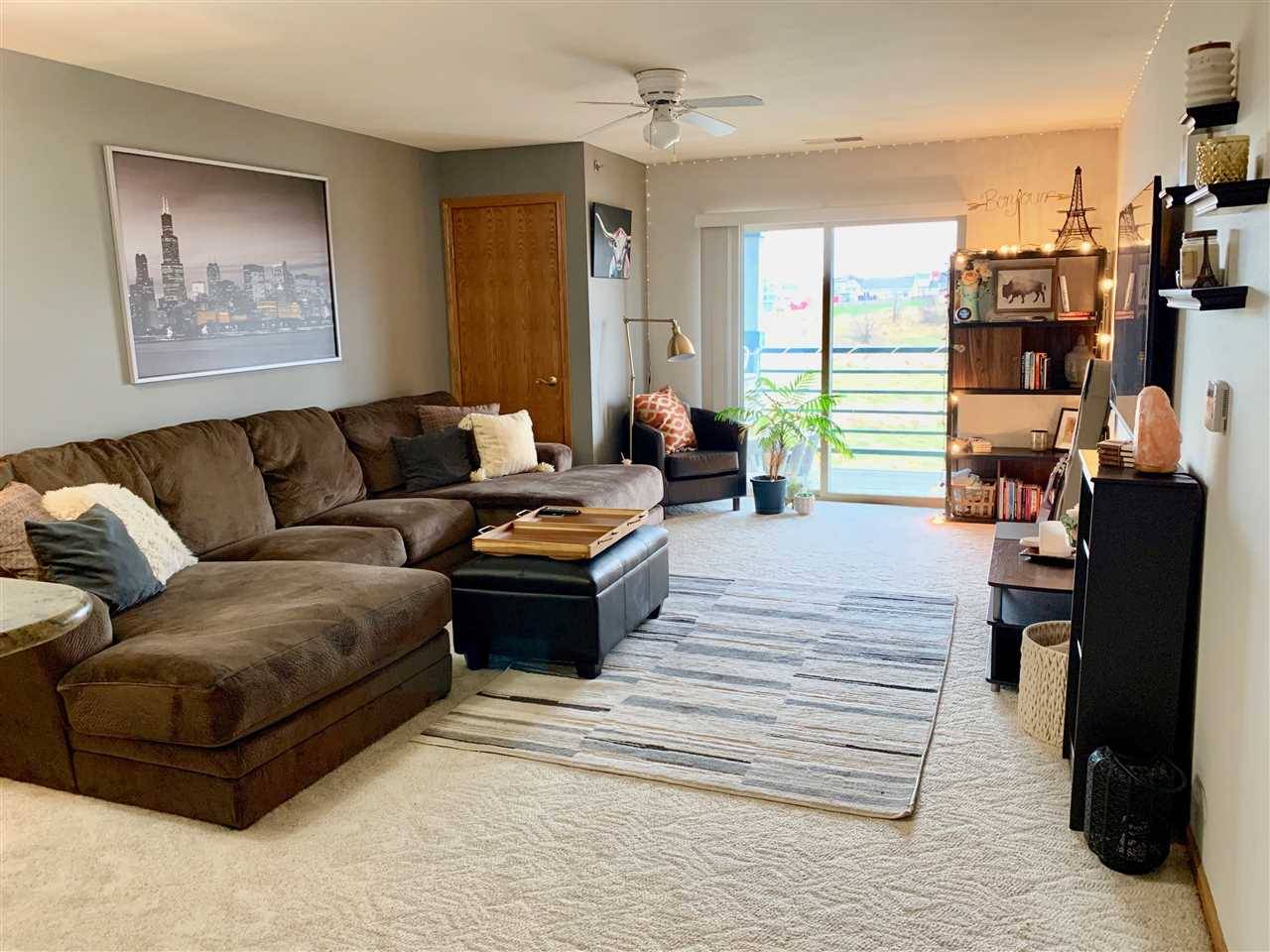 Verona, WI 53593,102 Prairie Heights Dr #418