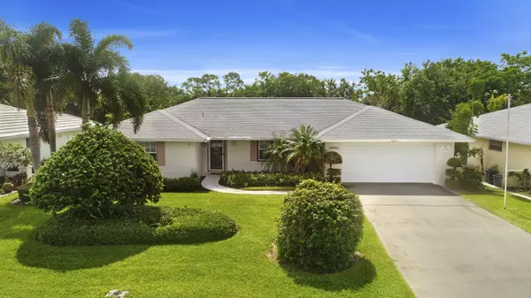 Tequesta, FL 33469,9532 SE S Little Club WAY