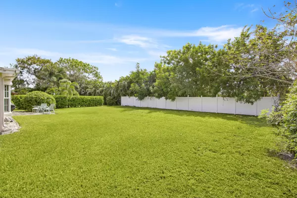 Tequesta, FL 33469,9532 SE S Little Club WAY