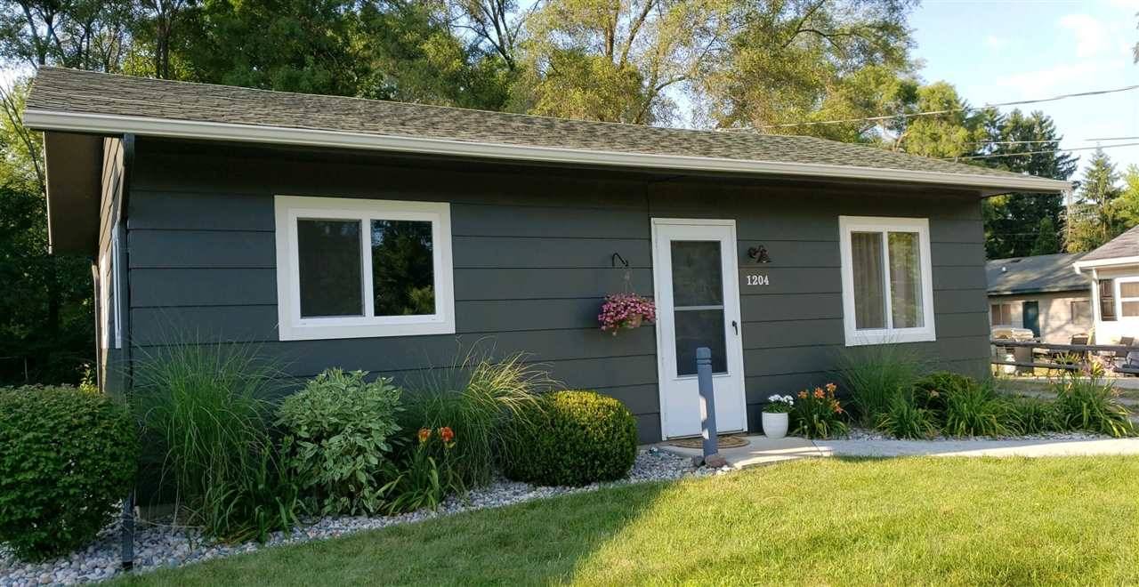 1204 Robert, Mount Pleasant, MI 48858
