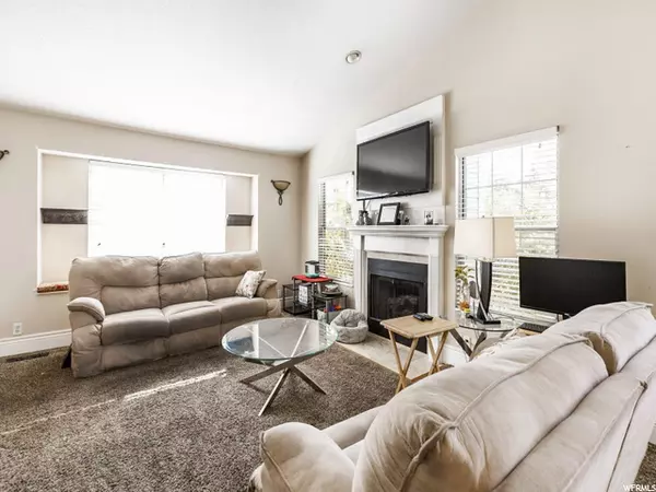 Bountiful, UT 84010,3278 S PLUM TREE LN W #15