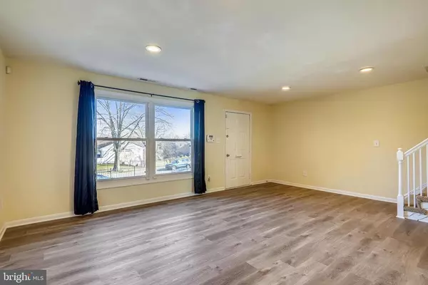 1703 ADDISON RD S #1705, District Heights, MD 20747